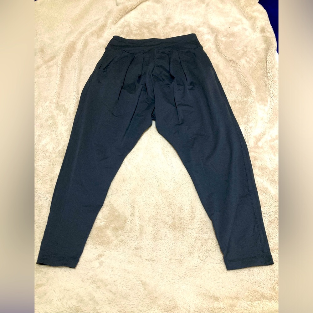 Black lululemons harem full length pants